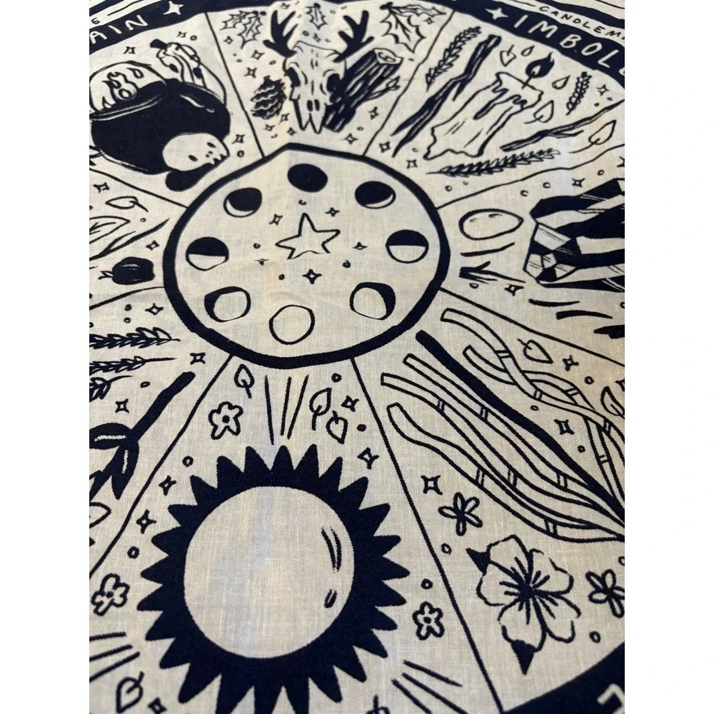 Wheel of the Year/Pagan Yule Samhain ostara Lammas Mabon bandana 22x22 vintage